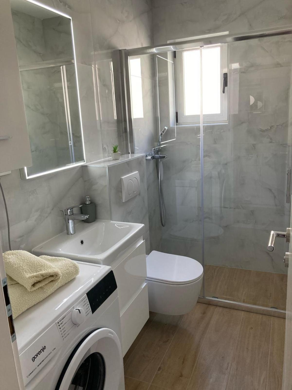 Studio Apartment 3E สปลิท ภายนอก รูปภาพ