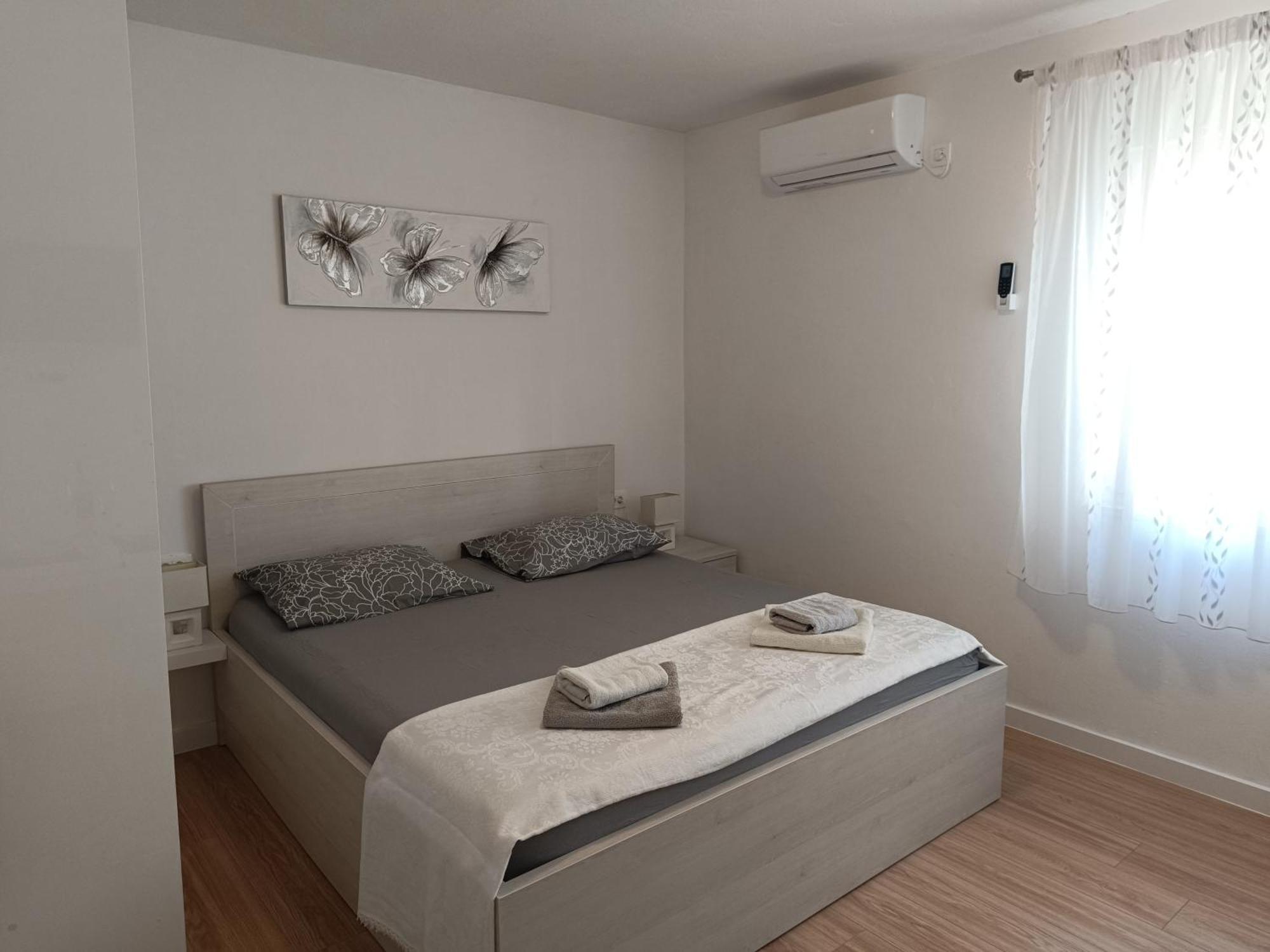Studio Apartment 3E สปลิท ภายนอก รูปภาพ