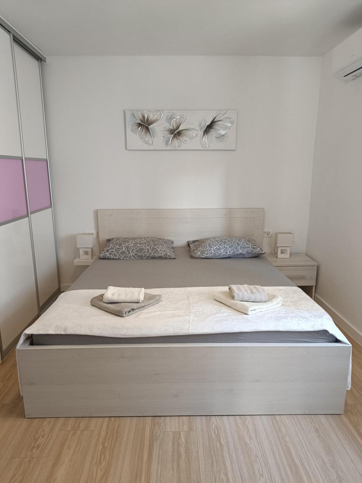 Studio Apartment 3E สปลิท ภายนอก รูปภาพ